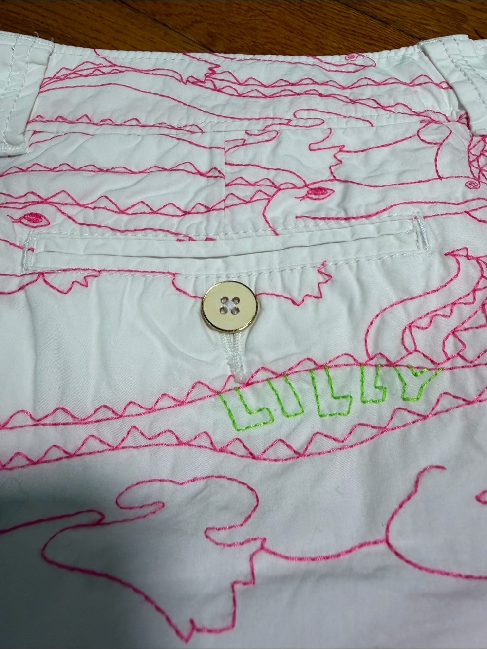 Lilly Pulitzer Alligator Embroidered Shorts - Size 14